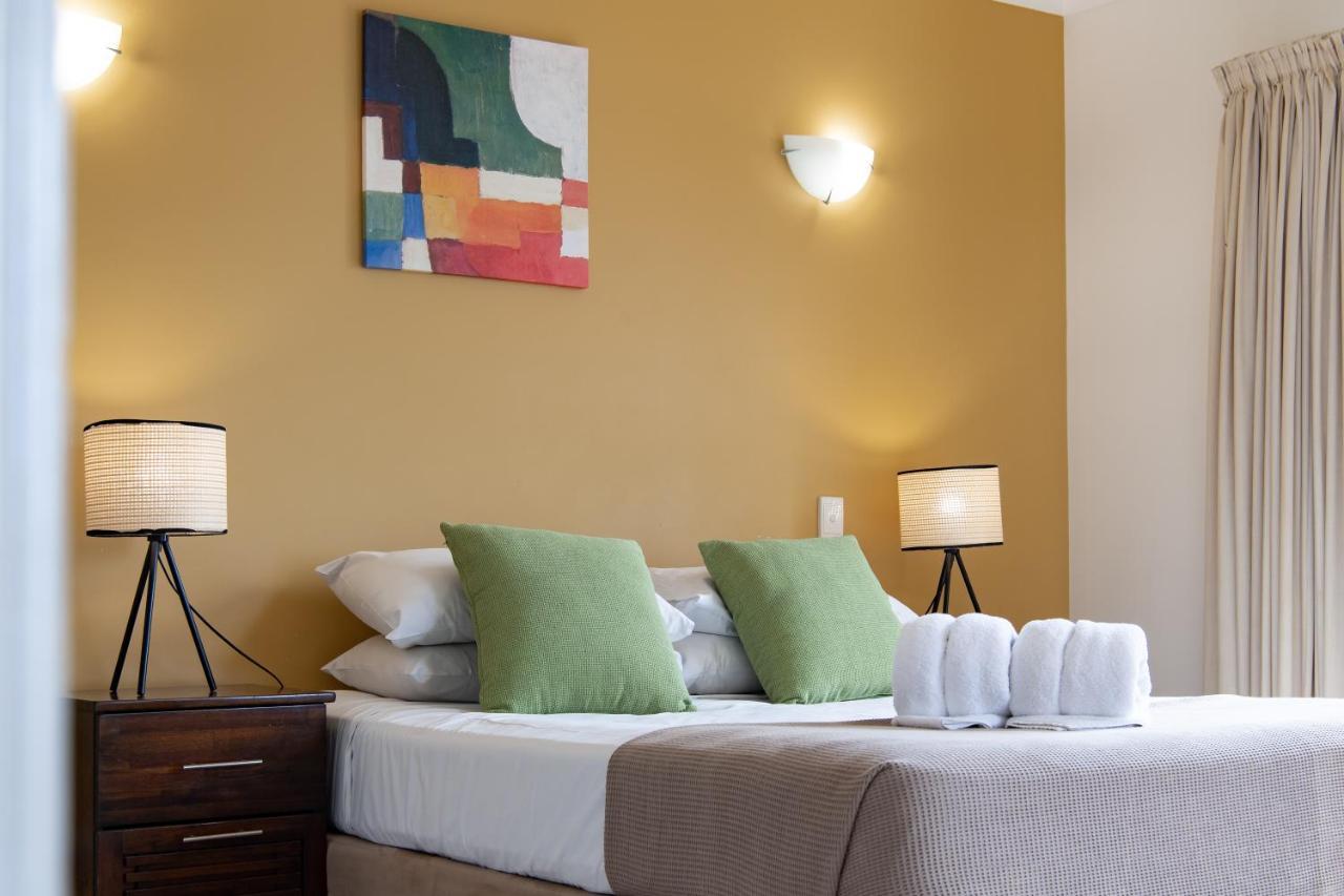 Ferienwohnung Magnificence At Airlie Airlie Beach Exterior foto