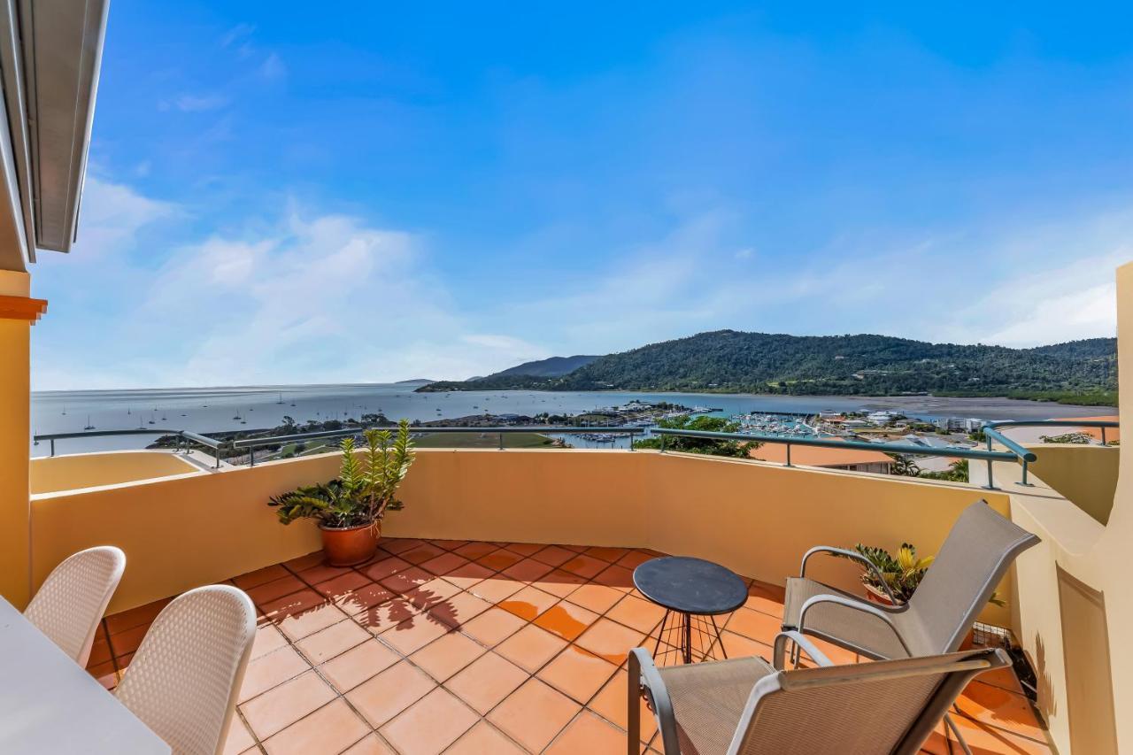 Ferienwohnung Magnificence At Airlie Airlie Beach Exterior foto